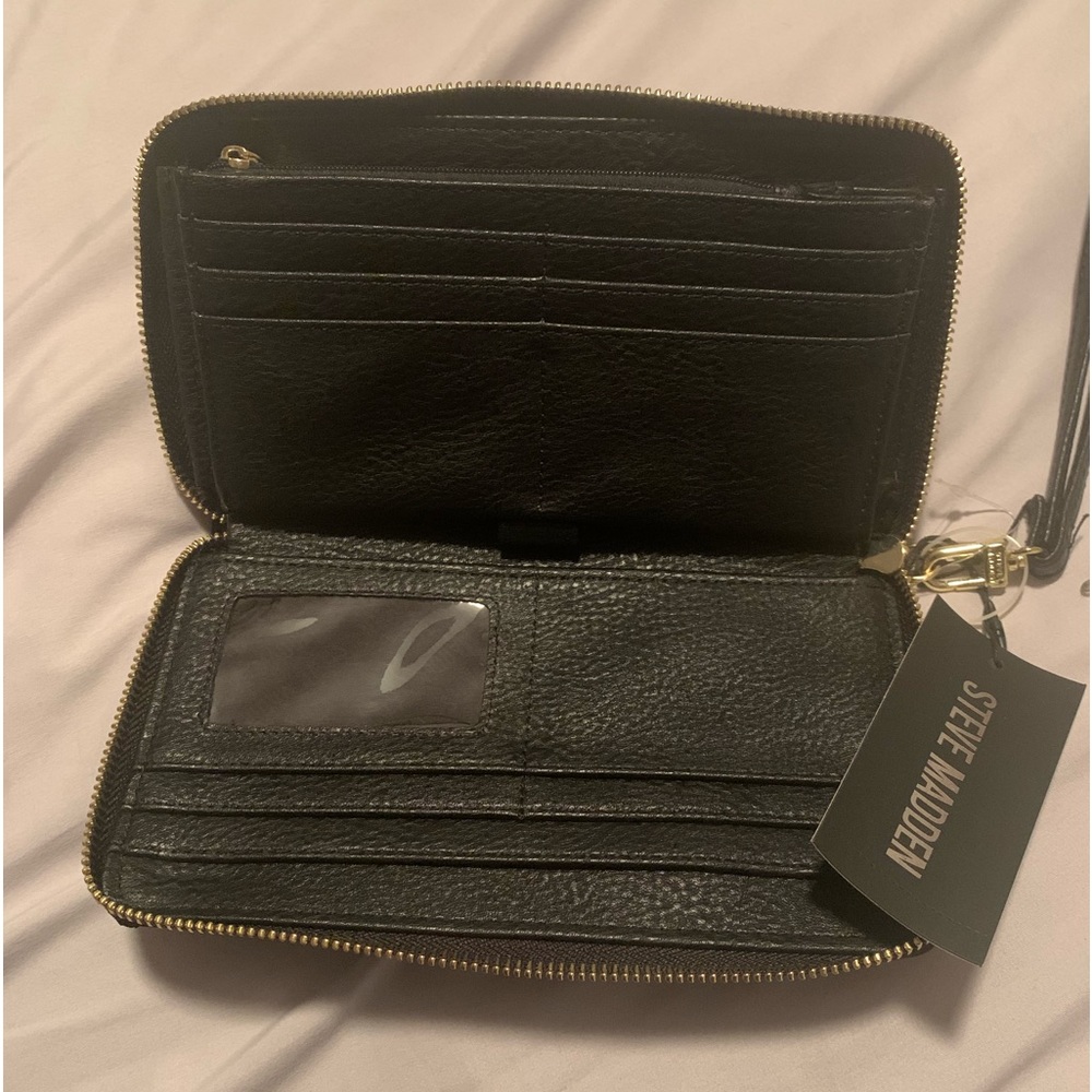 Steve Madden Zip Around Wallet New